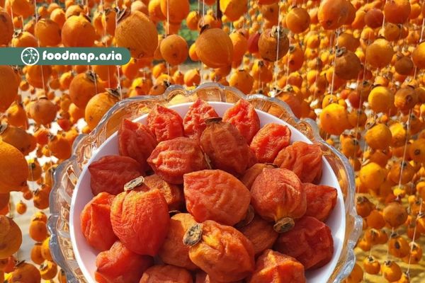 Hồng treo gió làm quà tặng biếu người thân